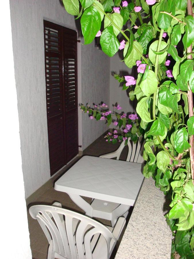 Apartments By The Sea Barbat, Rab - 17620 Barbat na Rabu Exterior foto